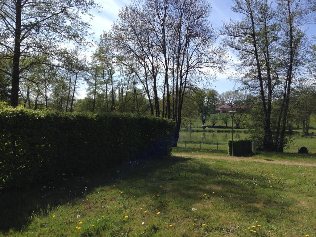 Camping Domaine De Mepillat Saint-Nizier-le-Bouchoux Zimmer foto